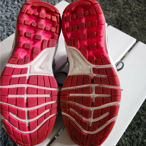 Nike Air Max Dynasty, Size 8.5, Grey/Pink, LIKE NEW - Picture 2 of 5